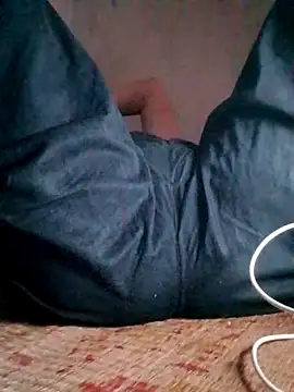 Snapshot of Hotpussy3ox chatting on October 16, 9:01 am Hotpussy3ox online show from October 16, 9:01 am