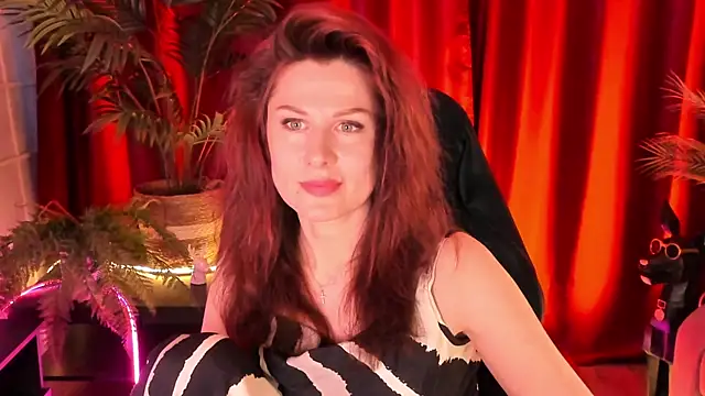 April o Nill online show from April 27, 4:04 pm