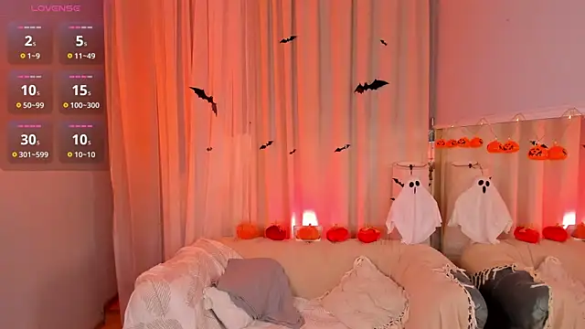 Snapshot of _Rose_Charming_ chatting on October 18, 5:04 pm Rose Charming online show from October 18, 5:04 pm