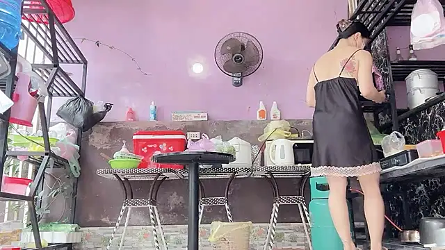 LinhChi 9x online show from April 23, 2:52 am