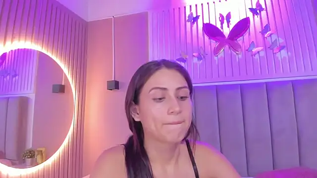 Snapshot of diosa_cristal chatting on October 8, 4:17 am diosa cristal online show from October 8, 4:17 am