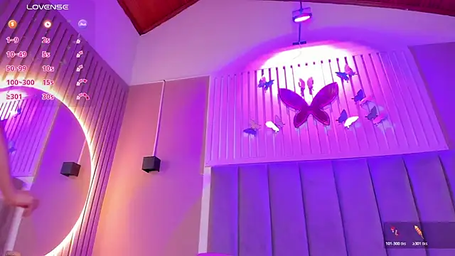 Snapshot of diosa_cristal chatting on October 19, 4:25 am diosa cristal online show from October 19, 4:25 am