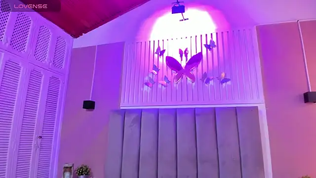 Snapshot of diosa_cristal chatting on September 10, 4:01 am diosa cristal online show from September 10, 4:01 am