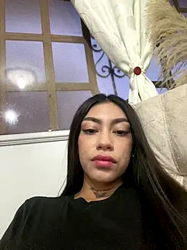 Snapshot of Effy_Bonny chatting on October 1, 10:48 pm Effy Bonny online show from October 1, 10:48 pm