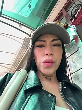 Effy Bonny online show from December 19, 3:15 pm