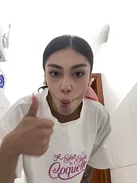 Snapshot of Effy_Bonny chatting on October 15, 6:43 pm Effy Bonny online show from October 15, 6:43 pm