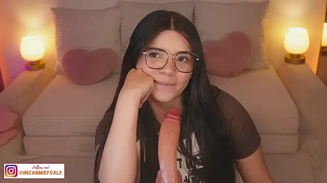 cammiefoalss online show from February 10, 7:06 pm