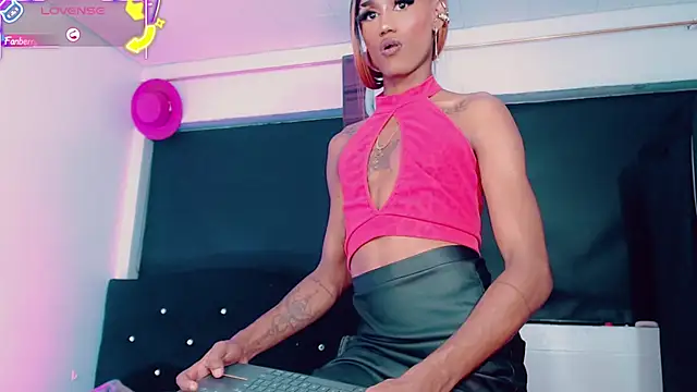 Kendall hornyy online show from June 11, 12:32 am