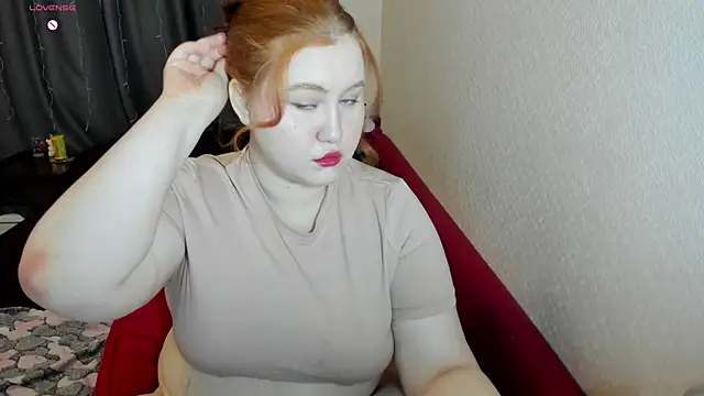 GeorginiaGrimes online show from April 22, 9:39 am