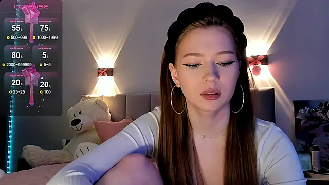 Snapshot of diana_nier chatting on September 19, 6:51 pm diana nier online show from September 19, 6:51 pm