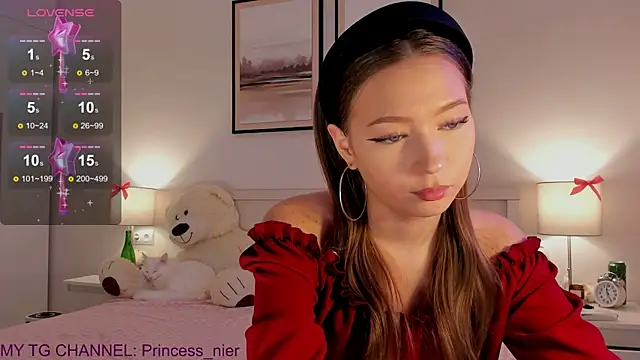 diana nier online show from December 16, 9:31 pm