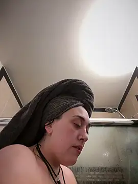 ThicBunz online show from March 25, 11:51 pm