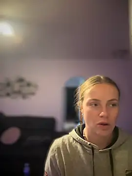 Piinkpandora online show from March 27, 9:48 pm