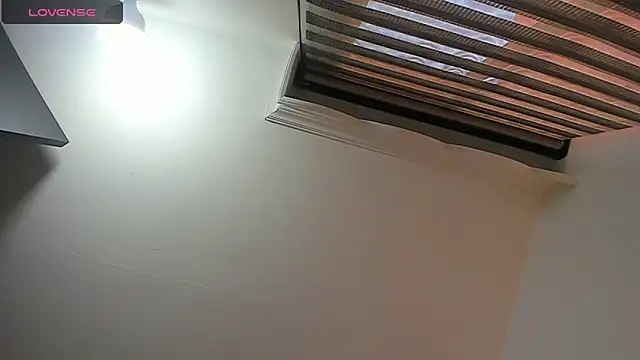 Samanthamillher10 online show from April 22, 12:35 pm