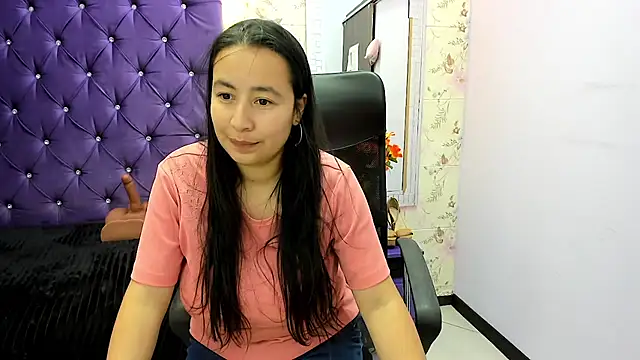 NaomyPrinces online show from June 26, 2:18 pm