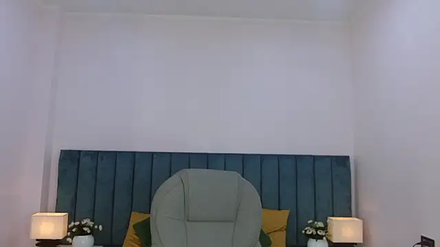 april bunnyy online show from June 12, 9:23 pm