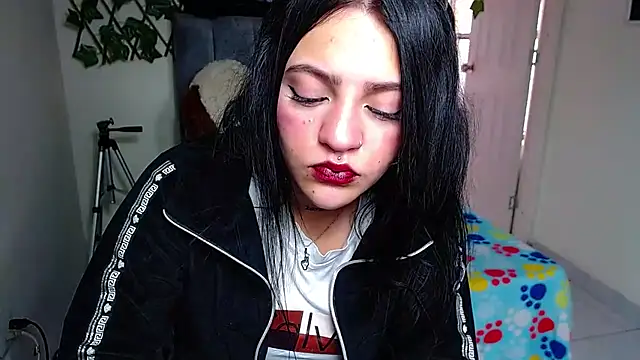 Violettasquirt online show from July 23, 1:52 pm
