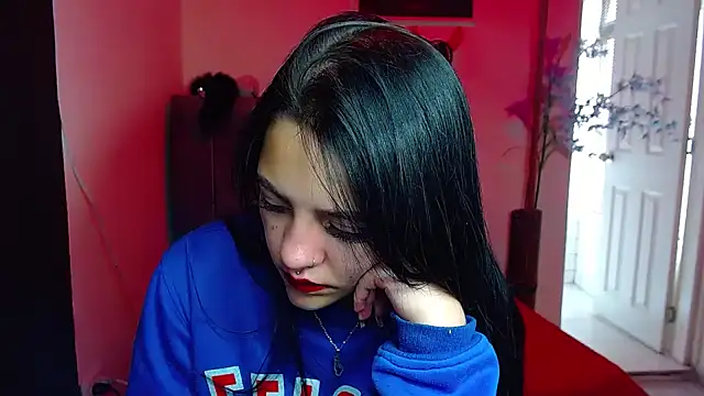 Snapshot of Violettasquirt chatting on September 8, 3:44 pm Violettasquirt online show from September 8, 3:44 pm