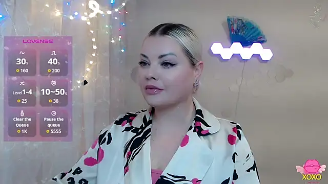 JewellKiss7 online show from February 13, 1:24 pm