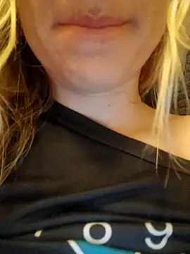 Linda 999 online show from October 21, 1:42 am