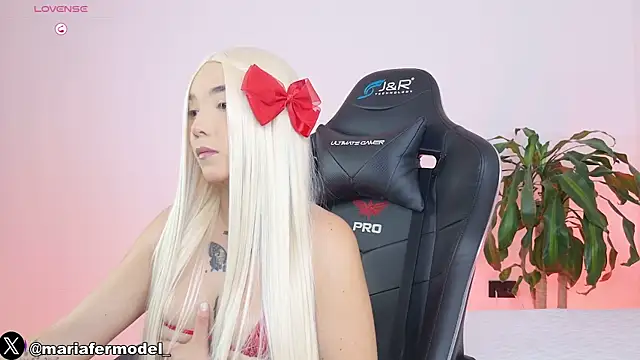 Mariafer05 online show from April 14, 4:51 pm