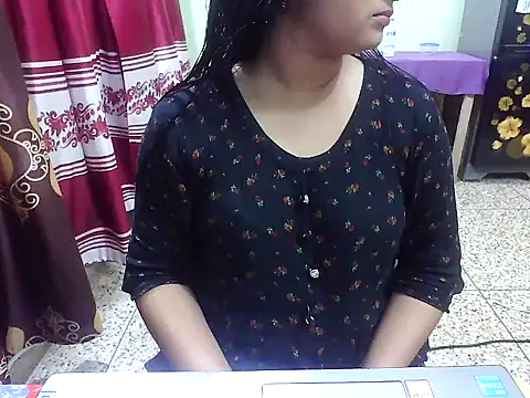 Snapshot of LovelyRose69 chatting on October 2, 6:46 pm LovelyRose69 online show from October 2, 6:46 pm