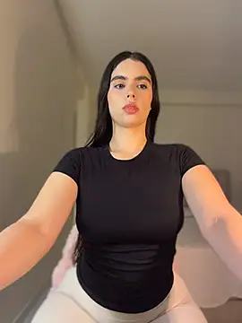 Mavi Coless online show from July 18, 2:37 am