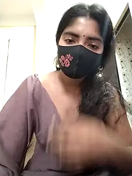 Snapshot of Lina-Rose chatting on September 25, 12:43 am Lina-Rose online show from September 25, 12:43 am