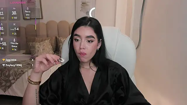 zoee jackson online show from June 8, 1:28 am