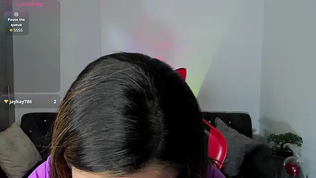 zoee jackson online show from October 8, 7:24 am