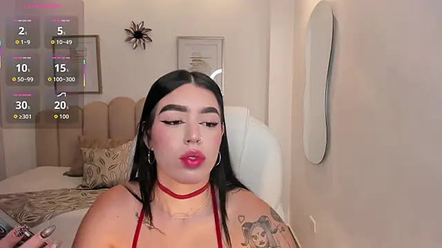 zoee jackson online show from June 5, 7:42 pm