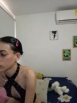 LilitRobins online show from July 6, 8:44 pm