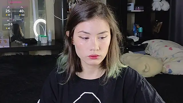 alicekiit online show from October 5, 9:47 am