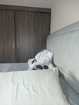 Nicole stonee online show from April 19, 6:10 pm