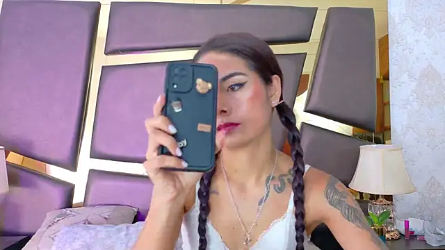 Snapshot of NicoleEsposito chatting on October 8, 1:26 pm NicoleEsposito online show from October 8, 1:26 pm