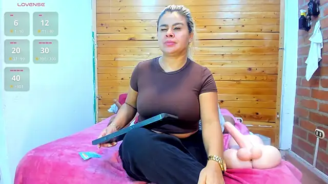 Dulcex69 online show from July 31, 1:56 pm