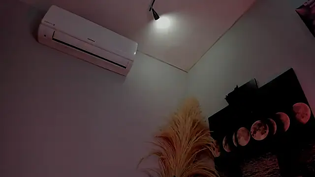 ALICEPOIXXXON online show from January 13, 6:52 am