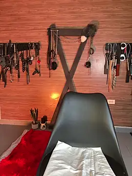 yey bdsm online show from June 7, 3:52 pm