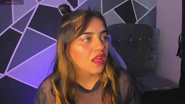 alyssa magiic online show from April 28, 6:12 pm