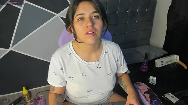 alyssa magiic online show from April 17, 6:54 pm