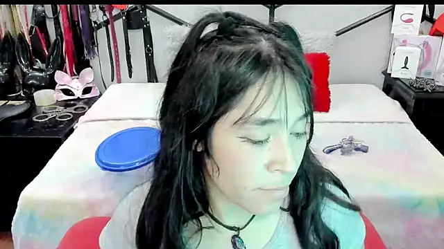 AlanaLuck online show from April 28, 6:23 pm