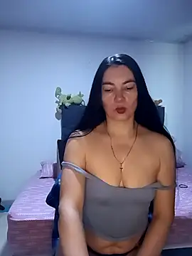 Snapshot of renata_hot1 chatting on September 29, 11:48 am renata hot1 online show from September 29, 11:48 am