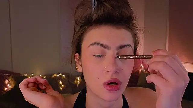 tomorrows day online show from November 22, 9:28 pm