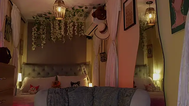 wayuu-goddess online show from October 9, 9:19 pm