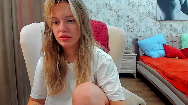 foxy blond online show from March 27, 1:18 am