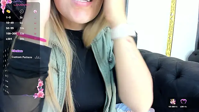 Snapshot of EvaaLovia1 chatting on October 4, 2:32 pm EvaaLovia1 online show from October 4, 2:32 pm