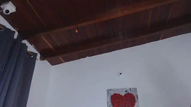 Amara Red online show from October 6, 11:05 am