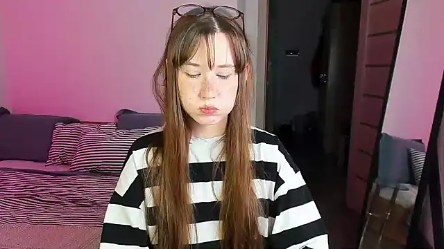 Snapshot of Stella_Sunny chatting on October 4, 9:08 pm Stella Sunny online show from October 4, 9:08 pm