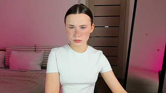 Snapshot of Stella_Sunny chatting on September 14, 3:26 am Stella Sunny online show from September 14, 3:26 am