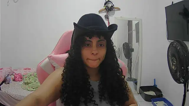 Snapshot of leximaxell chatting on October 7, 5:23 am leximaxell online show from October 7, 5:23 am